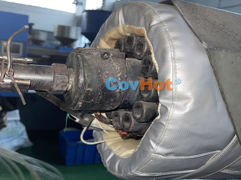 <a href=http://www.eukucek.cn/e/tags/?tagname=%E6%B3%A8%E5%A1%91%E6%9C%BA%E4%BF%9D%E6%B8%A9 target=_blank class=infotextkey>注塑機(jī)保溫</a>,炮筒<a href=http://www.eukucek.cn/e/tags/?tagname=%E4%BF%9D%E6%B8%A9%E5%A5%97 target=_blank class=infotextkey>保溫套</a>,方便檢修